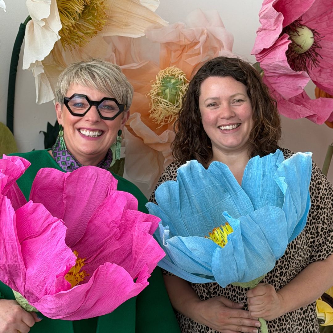 Giant Stemmed Crepe Poppies